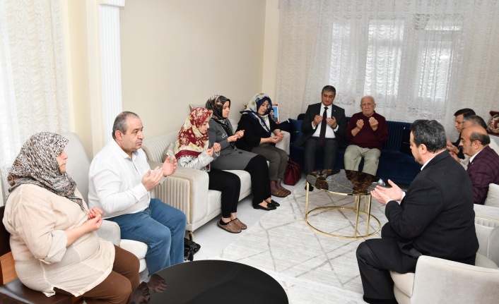 Vali Mustafa Yavuz’dan Şehit Ailesine Taziye Ziyaret