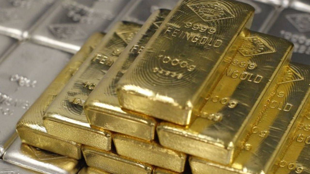 Altın ve gümüşte tarihi yükseliş: Uzmanlardan rekor değerlendirmesi!