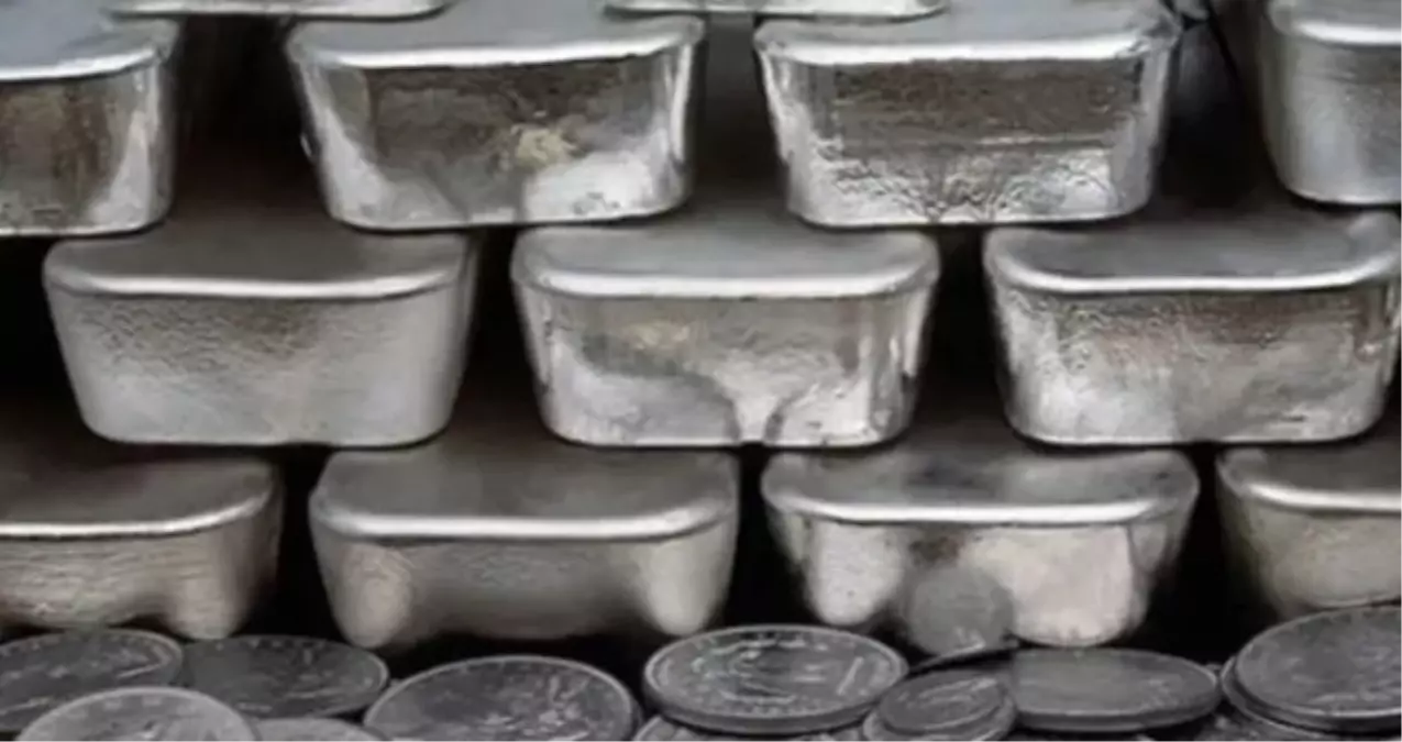 Gümüş Fiyatları Rekor Seviyelere Yaklaşıyor: 1 Gram Gümüş 63 TL’ye Dayandı