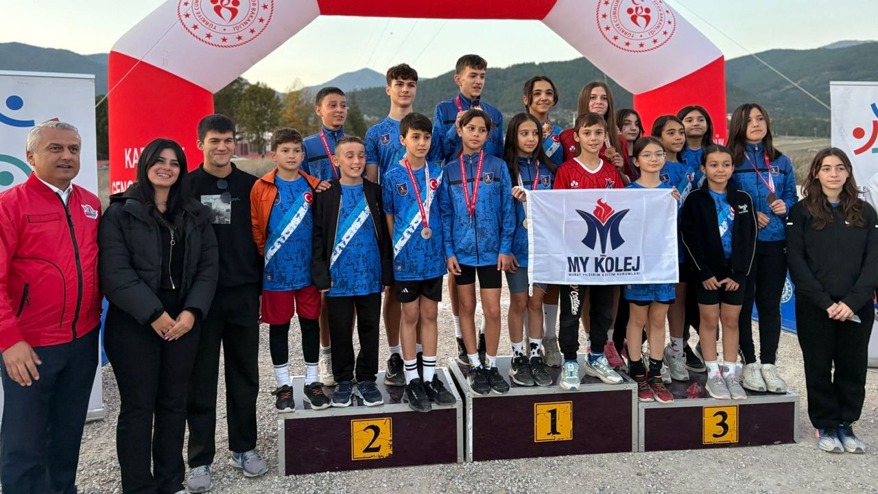 Atatürk’ün İzinde Koşan Başarı Hikayesi: MY Koleji Atletleri Karabük’e Damga Vurdu