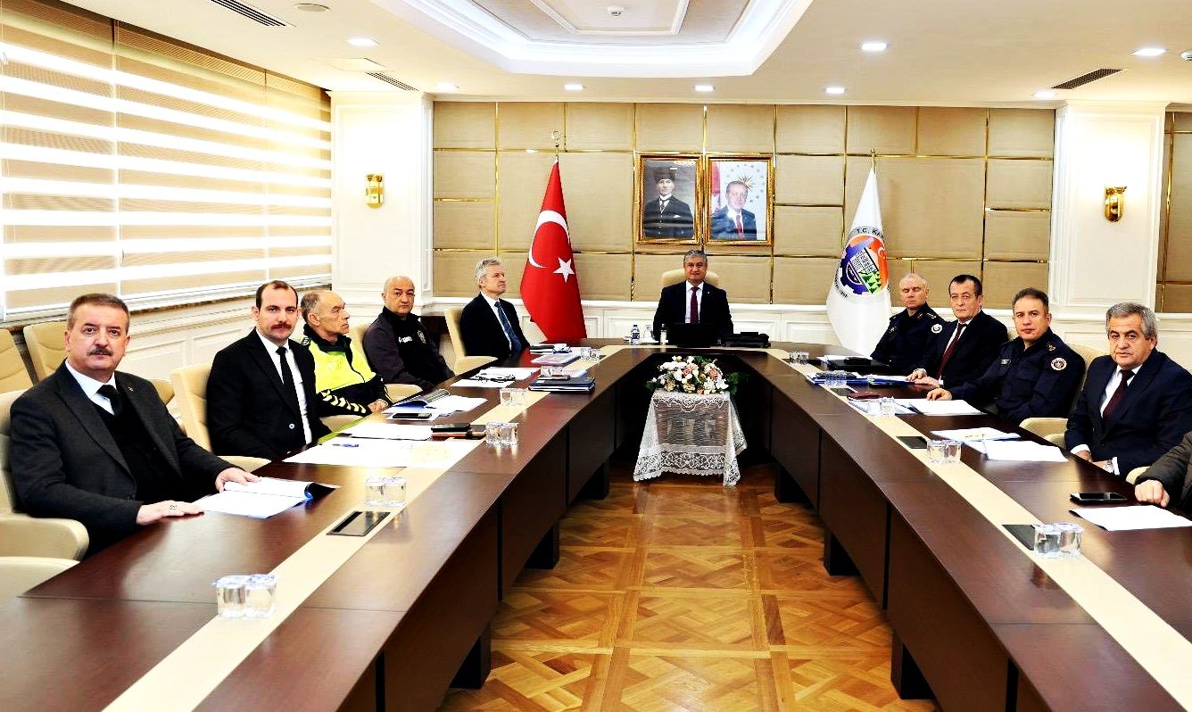 İl Genelinde Trafik İşaretleri İçin Sadeleştirme ve Güvenlik Hamlesi: