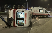 Karabük'te Korkutan Kaza: Ambulans Devrildi