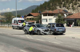 "Karabük’te meydana gelen trafik kazasında, 2’si çocuk olmak üzere toplam 6 kişi yaralandı.