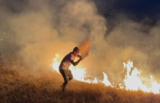 Karabük’te Yerleşim Yerine Yakın Anız Yangını...