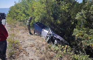 Safranbolu’da Otomobil Şarampole Yuvarlandı: 3...