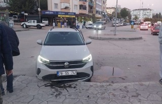 Karabük'te otomobilin çarptığı yaya yaralandı