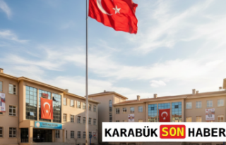 Karabük’te Okullar Bayrak Sevgisiyle Açılıyor