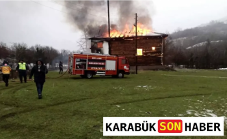 Karabük Eflani'de 450 Yıllık Tarihi Cami Kül Oldu