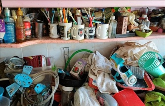 100. Yıl Mahallesi’nde Kokudan Durulmayan Ev Tahliye Ediliyor