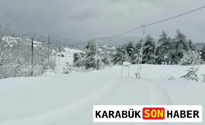 Karabük'te Yoğun Kar Yağışı: Yarın Okullar Tatil Oldu
