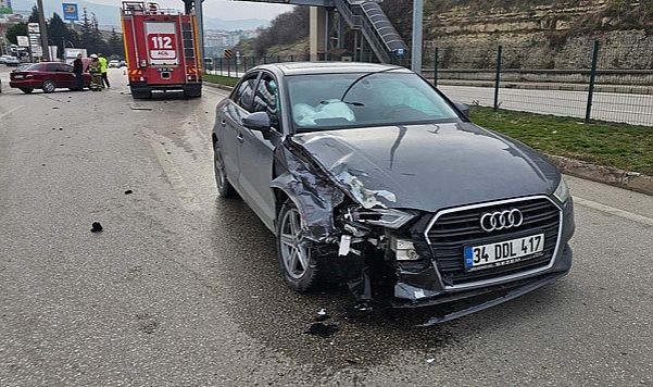 Safranbolu'da otomobiller çarpıştı: 1 yaralı