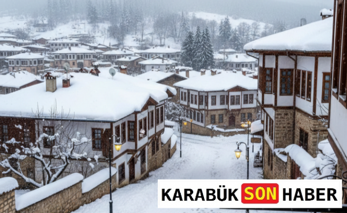 Safranbolu'da Kar Yağışı Sonrası Tarihı Dokuda Kış Mesaisi
