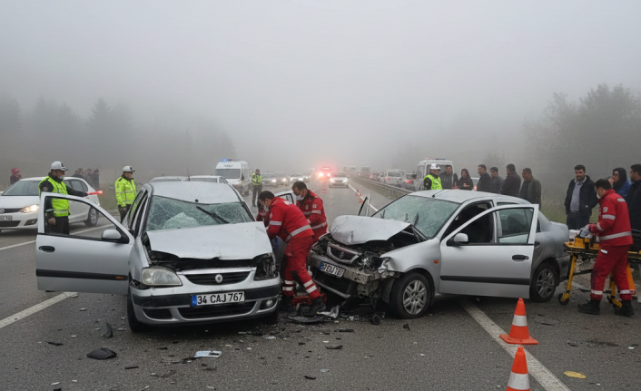 KARABÜK YOLUNDA KORKUTAN ÇARPIŞMA: 1 YARALI